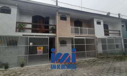 Casa com 3 quartos à venda no Bom Retiro, Matinhos 