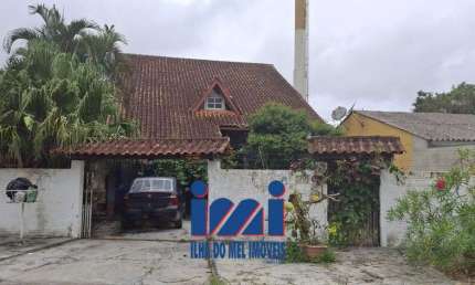 Casa com 5 quartos à venda no Bom Retiro, Matinhos 