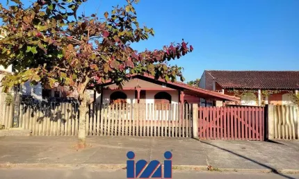 Casa com 6 quartos à venda no Centro, Guaratuba 