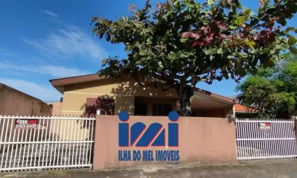 Casa com 5 quartos à venda no Centro, Matinhos 