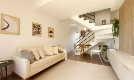 Casa em condomínio à venda em Cotia-SP, Chácara Rincão: 2 quartos, sala, vaga de garagem e 53,00m² de área.