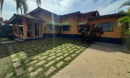 Chácara com 3 dormitórios à venda, 1200 m² por R$ 970.000,00 - Outeiro das Flores - Itupeva/SP