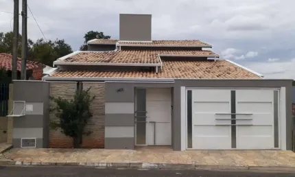 Casa com 3 dormitórios à venda, 240 m² por R$ 1.050.000,00 - Centro - Elias Fausto/SP