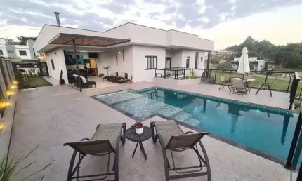 Casa com 3 dormitórios à venda, 324 m² por R$ 2.290.000,00 - Colinas de Inhandjara - Itupeva/SP