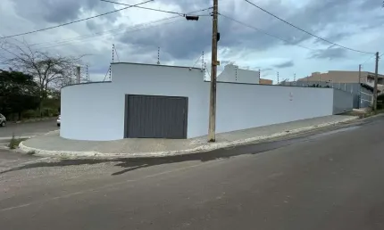 Casa com 2 dormitórios à venda, 110 m² por R$ 650.000,00 - Vila Alvorada - Elias Fausto/SP