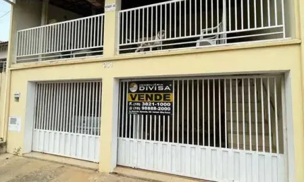 Sobrado com 3 dormitórios à venda, 170 m² por r$ 450.000,00 - centro - elias fausto/sp