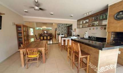 Casa de Condomínio com 4 Quartos à venda, 400m² - Jardim Cedro