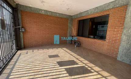 Casa sobrado à venda na Vila da Saúde, 3 quartos, 2 vagas, quintal, 134m².