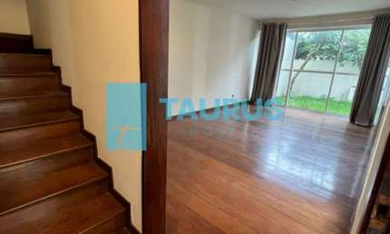 Sobrado à venda na Vila Olímpia, 3 Dormitórios, 3 Vagas, 131m².