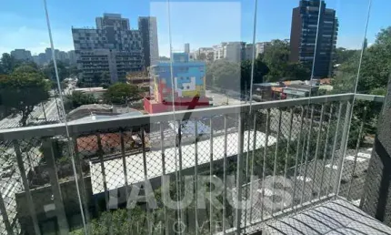 Apartamento à venda com 1 quarto em Santo Amaro, São Paulo-SP.