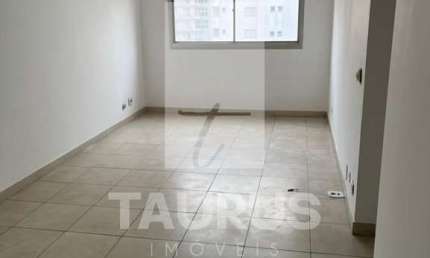 Apartamento à venda com 3 quartos em Indianópolis - São Paulo-SP.