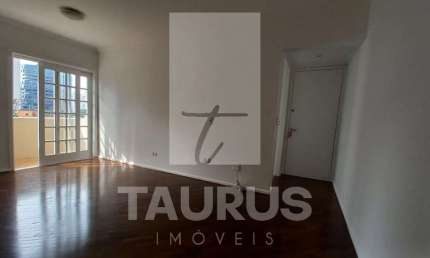 Apartamento à venda e para alugar, na Vila Olímpia, São Paulo.