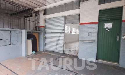 Casa comercial para locação, 4 salas, vão livre 110m², Vila guarani.