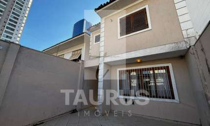 Sobrado à venda no Brooklin, 2 suítes, terraço com churrasqueira, 1 vaga, 115 m².