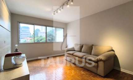 Apartamento para alugar com 2 quartos na Vila Madalena - São Paulo-SP.