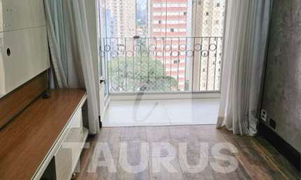 Apartamento para venda e  locação, 2 quartos, em Vila Olímpia, São Paulo.