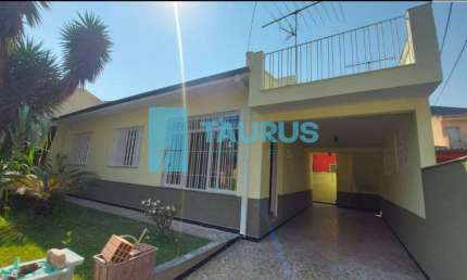 Casa sobrado para alugar na Saúde, 2 quartos , 2 vagas , 80m².
