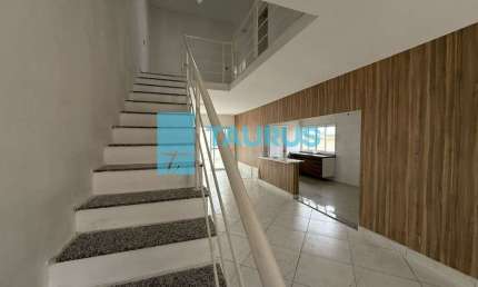 Casa sobrado em condominio, 4 quartos, 4 vagas para alugar no Planalto Paulista, São Paulo-SP.