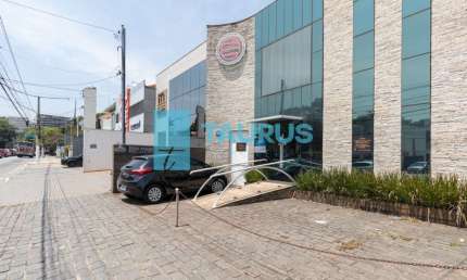 Casa comercial para venda e locação, 4 salas, 4 vagas, 281m², no Jardim Paulista, São Paulo.