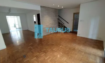 Casa para venda &amp; locação, 4 quartos sendo 1 suíte master, 3 vagas, 225m², na vila olímpia, são paulo.
