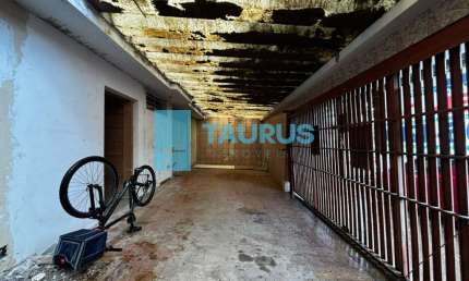 Sobrado à venda, 4 quartos, para retrofit, 150m², no Brooklin, São Paulo.