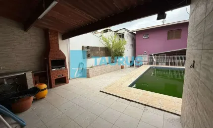 Casa para venda ou locação, 4 quartos, 3 vagas, 130m², no Campo Belo.