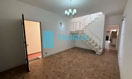 Sobrado para venda ou locação, 3 dormitórios, 2 vagas, 172m², Brooklin.