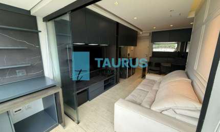 Apartamento à venda, mobiliado, 1 vaga, 46m², Vila Nova Conceição.