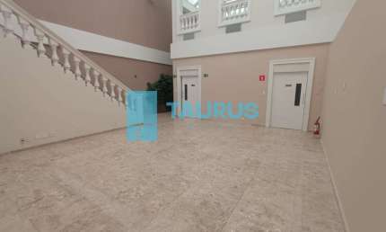 Casa Comercial para comprar ou alugar na Vila Nova Conceição, São Paulo-SP.