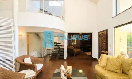 Casa para venda ou locação, 4 suítes, 4 vagas, 700m², Campo Belo.