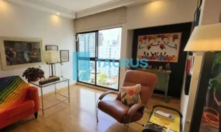 Apartamento à venda, 2 dormitórios, 1 suíte, 2 vagas, 125m², em Moema, São Paulo.