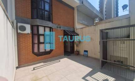 Casa comercial para locação, 5 salas, 2 vagas, 140m², Moema