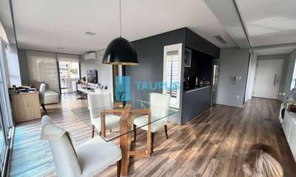 Apartamento para venda ou locação, 1 quarto, 2 vagas, na Vila Nova Conceição, São Paulo.