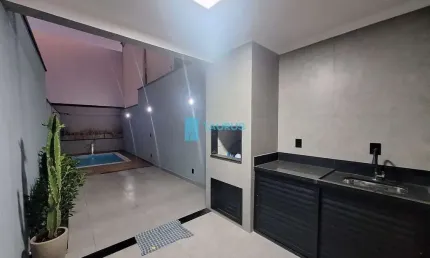 Sobrado à venda, 3 dormitórios, 2 vagas, 125m², Vila Marari.
