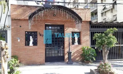 Casa comercial para venda ou locação, 2 vagas, 250m², Vila Olimpia.