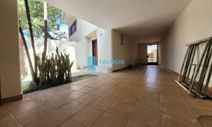 Sobrado á venda , 3 dormitórios , 4 vagas , 230 m² , Planalto Paulista.