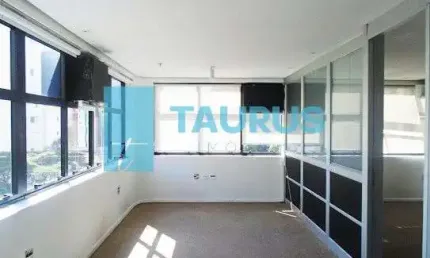 Sala comercial com 2 salas à venda em Indianópolis, São Paulo 