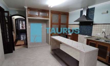 Casa com 3 dormitórios a venda, 2 vagas com área de lazer 183m²