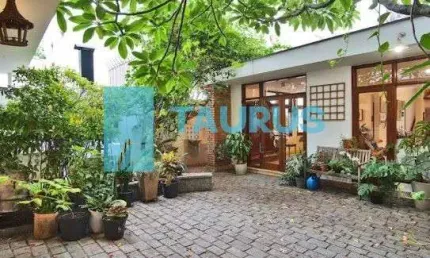 Casa comercial para locação, 4 salas, 4 vagas, 180m², itaim bibi.