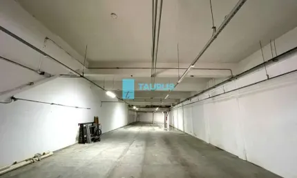 Prédio para locação, 3 salões, 4 vagas, 1100m², moema.