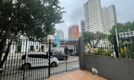 Sobrado para locação, 5 salas, 2 vagas, 100m², moema.