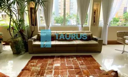 Apartamento à venda ou para locação, 2 suítes, 2 vagas, 200m², Jardim Paulista.