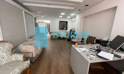 Loja à venda, vão livre, 2 vagas, 220m², Vila Olímpia.
