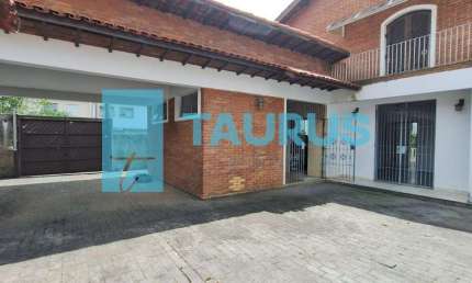 Casa à venda, 4 dormitórios, 5 vagas, 219m², Planalto Paulista.