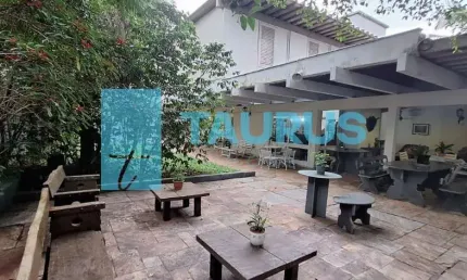 Casa à venda, 4 dormitórios, 6 vagas, 600m², Morumbi.