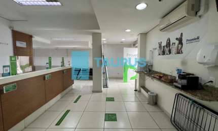 Loja para locação e venda, 4 salas, 3 vagas, 203m², Moema.