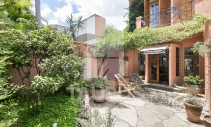 Sobrado á venda em moema, 4 quartos, 3 suítes, 4 vagas, 300 m².