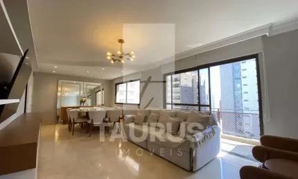 Apartamento à venda com 4 quartos na Vila Uberabinha - São Paulo-SP.