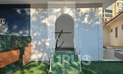 Casa comercial 10 salas e 2 suítes na Chácara Santo Antônio - São Paulo-SP.