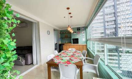 Apartamento à Venda em Praia Grande no Canto do Forte, 2 quartos, 1 vaga e 109m²